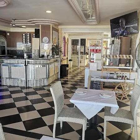 Hotel Pedro *